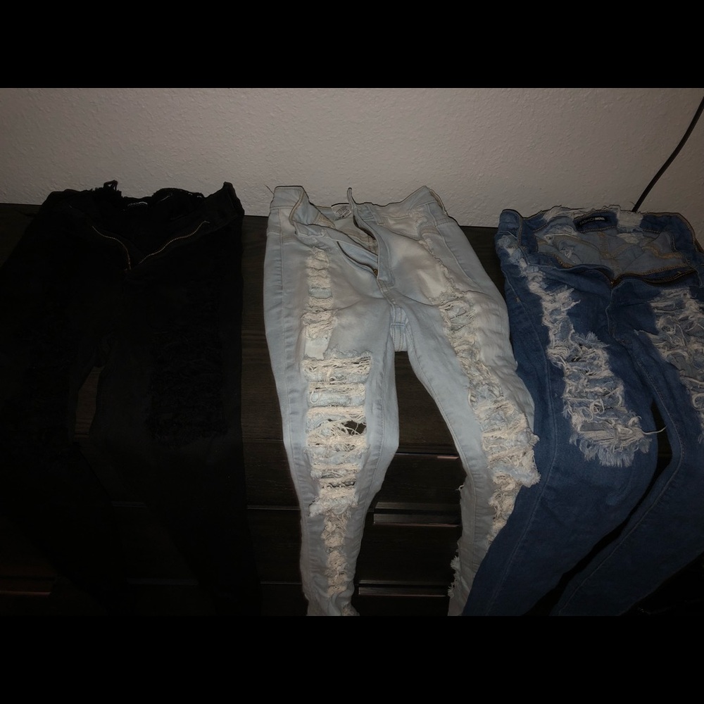 3 pair of Fashion Nova jeans